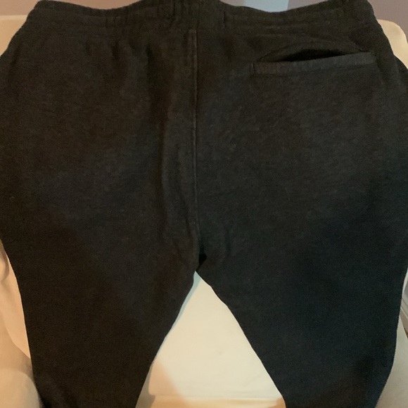 Aeropostale pants. - Picture 4 of 6